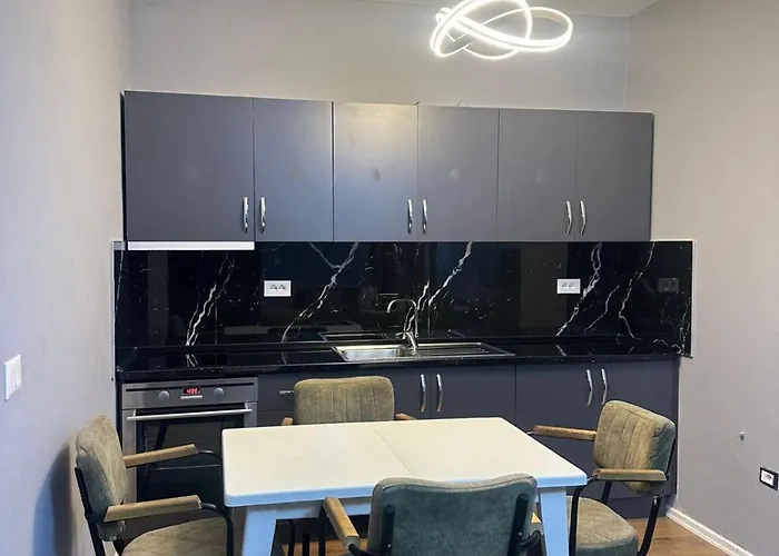 Holiday Apartments דירה *