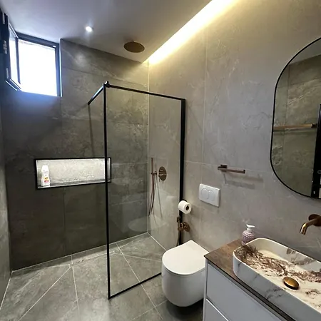 Holiday Apartments Τίρανα