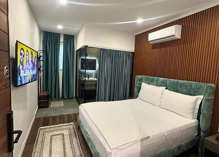 Holiday Apartments شقة تيرانا