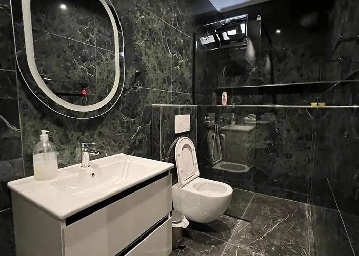 Holiday Apartments شقة تيرانا